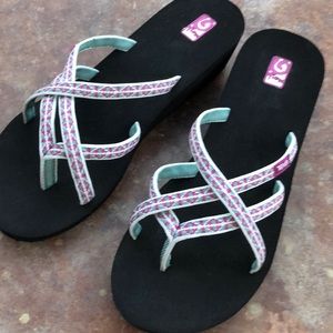 🍇Teva Mush Sandals🍇